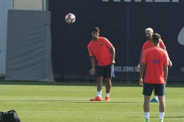 Luis Enrique keeping schtum on Claudio Bravo-City switch