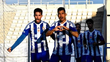 Los jugadores del Lorca Deportiva celebran un gol en un partido de esta temporada.