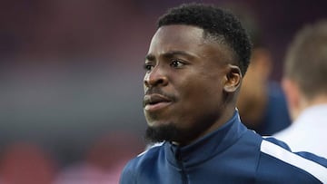 La Policía impide a Aurier entrar en el Reino Unido