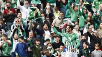 Juanmi celebra uno de sus goles. 