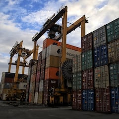 Ecuador anuncia nuevos aranceles para importaciones a Colombia