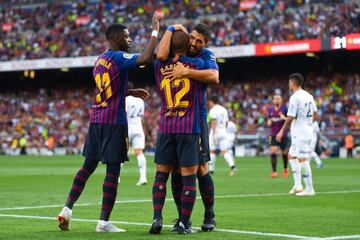 Celebración del tercer gol de Rafinha.