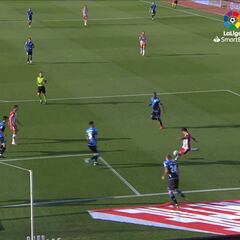 Se viene verano movido para su agente porque la 2ª se le queda pequeñísima: golazo del killer Darwin