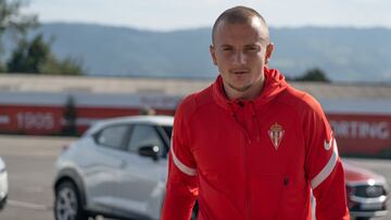 Kravets no se entrena, afectado por el conflicto en Ucrania