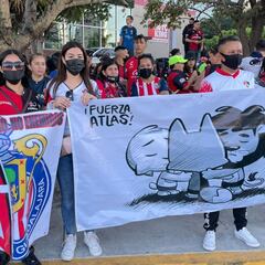 Afición de Atlas realiza marcha de La Minerva a el Jalisco para pedir justicia