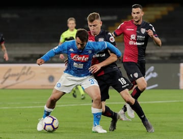 Described by Italian football agent Giovanni Branchini as similar to Paul Scholes, Nicolo Barella has been linked with Man United, Chelsea, Inter and Juventus. The 22-year-old spoke recently on Italian radio about his love for English football, while admi