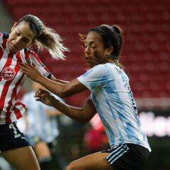 Chivas Femenil quiere el título de goleo para “Licha”