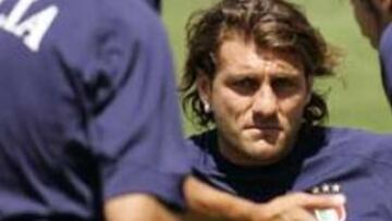 <b>UNIDOS</b>. El delantero asegura que todos los integrantes de la selección hablan entre sí pero no hay motines.