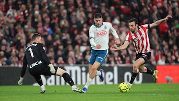 El Espanyol reclama una falta de roja de Unai Simón antes del 1-0