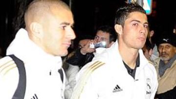 Cristiano en la llegada al hotel de concentración del Real Madrid.