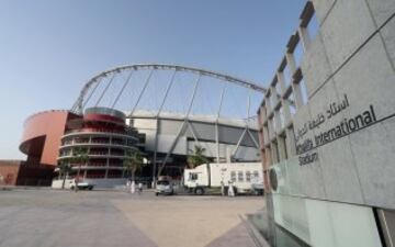 El Khalifa International Stadium es el recinto al aire libre refrigerado más grande del mundo, diseñado para que la sensación térmica en su interior sea de 26º en una zona en la que se registran temperaturas máximas de 50º en verano.