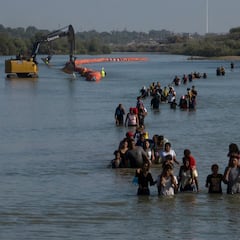 Así es la barrera flotante con sierras para evitar la inmigración en Texas