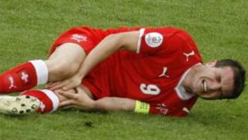 <b>FUERA.</b> El suizo sufre una rotura parcial del ligamento y no podrá disputar la Eurocopa.