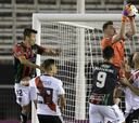 Internacional se distancia y Palestino suma en el Grupo A