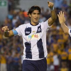 'Loco' Abreu considera “exagerada” cantidad de extranjeros en México