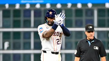 35-year-old Heyward arrived in Houston after being placed on assignment by the Los Angeles Dodgers.