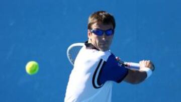 Tommy Robredo gana en primera ronda al checo Rosol