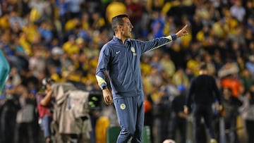 Paulo Rodrigues Assistant coach of America during the Semi-Final second leg match between America and Cruz Azul as part of the Liga BBVA MX, Torneo Clausura 2025 at Ciudad de los Deportes Stadium on May 18, 2025 in Mexico City, Mexico.
