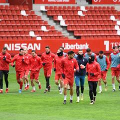 Nano Mesa está listo para jugar ante Osasuna en El Molinón