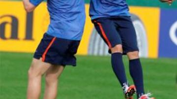 <b>FAVORITOS.</b> El jugador ruso declara que le gustan Xavi, Iniesta y Fábregas de la selección española.