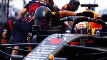 Max Verstappen (Red Bull RB18). Marina Bay, Singapur. F1 2022.