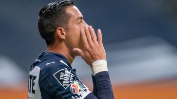 Rogelio Funes Mori en duda por presentar síntomas Covid-19
