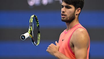Carlos Alcaraz, durante su partido contra Karen Kachanov en el China Open.