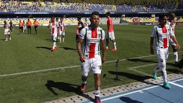 Futbol, Palestino v Colo Colo.
 Decimoquinta fecha, Campeonato Apertura 2016-2017.
 Los jugadores de Palestino se lamentan luego de perder contra Colo Colo el partido de primera division en el estadio Bicentenario Ester Roa, Concepcion, Chile.
 08/12/2016
 Dragomir Yankovic/Photosport******
 
 Football, Palestino v Colo Colo.
 15th date, Aperture Championship 2016-2017.
 Palestino&#039;s players react after losing against  Colo Colo for first division football match at  the Bicentenario Ester Roa stadium in Concepcion, Chile.
 08/12/2016
 Dragomir Yankovic/Photosport