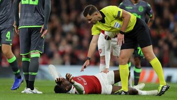 Emery confirms Welbeck fractured ankle