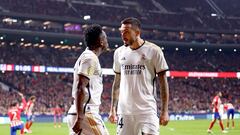 2-2. Joselu celebra el segundo que marca en el minuto 81 con Vinicius.