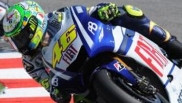 <b>EN 2010. </b>Rossi y Melandri coincidieron en la parrilla de MotoGP por última vez la pasada temporada.