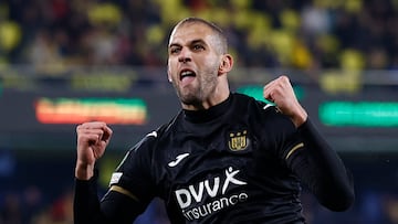 Soccer Football - Europa Conference League - Round of 16 - Second Leg - Villarreal v Anderlecht - Estadio de la Ceramica, Villarreal, Spain - March 16, 2023 Anderlecht's Islam Slimani celebrates scoring their first goal REUTERS/Juan Medina