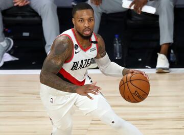 Lillard comienza su novena temporada en la NBA, todas ellas en Portland Trail Blazers, con la misma etiqueta que años atrás: un base de condiciones extraordinarias para la anotación. Es un artillero de primer nivel, capaz de penetrar y de causar daños desde el exterior y desde cualquier área de la cancha enemiga. Los números en su carrera son claros: 24,2 puntos de media.