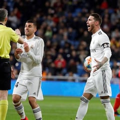 El Bernabéu, de nuevo irritado con el árbitro y con el VAR