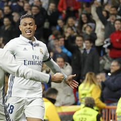 Mariano mejora a Benzema y pulveriza a Alcácer y Torres