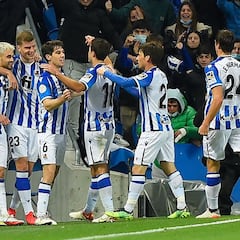 Aprobados y suspensos de la Real: Tamborrada coral para seguir soñando