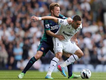 Clint Dempsey won the Fulham Player of the year twice and holds the club record for goals scored in the Premier League. He is tied with Landon Donovan at the top US national team's scoring chart with 57. He played with Fulham and Tottenham. 