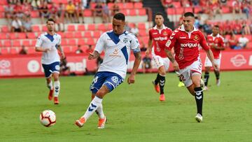 Aveldaño rescata un punto en el minuto 94 para el Tenerife