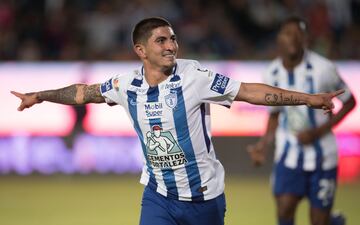 El mediocampista Víctor Guzmán lleva cuatro goles para liderar al Pachuca en el certamen.