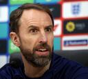 Southgate: “¿Miedo? No, estoy feliz por jugar en Nápoles”
