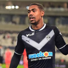 Bordeaux have promised me a move, says Malcom