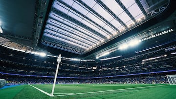 Vista de una de las joyas de la corona del nuevo Bernabéu: el techo retractil.