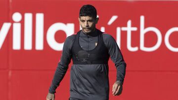 Banega, el primer apercibido del Sevilla. Hoy vuelve a ser titular.