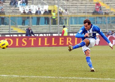 El 24 de agosto de 2010, el club Brescia de la Serie A compró a Diamanti por € 2,2 millones al West Ham. Llegó a jugar la Eurocopa 2012 y la Copa FIFA Confederaciones 2013.