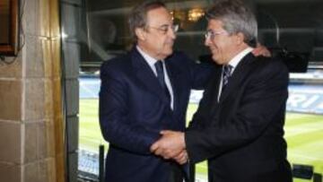 Florentino Pérez y Enrique Cerezo, en el palco del Bernabéu.