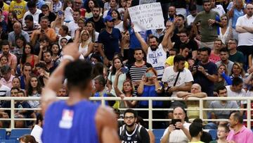 Antetokounmpo no frena: 16 puntos y 10 rebotes ante Turquía