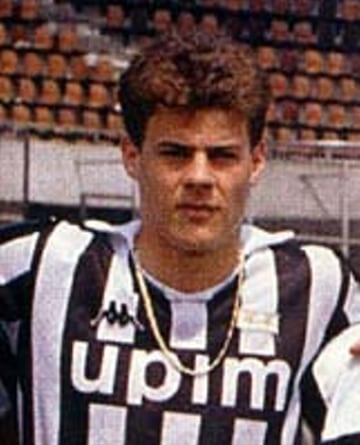 Juventus (1989-1990).