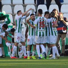Héctor Rodas da aire al Córdoba y mete en un lío al Elche