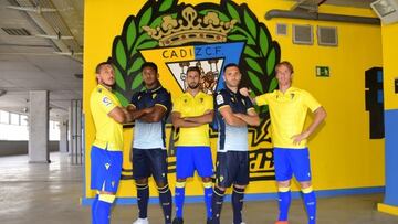 El Cádiz presenta sus equipaciones en la previa al Trofeo Carranza