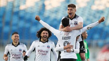 Futbol, Audax Italiano vs Colo Colo.
Fecha 18, campeonato Nacional 2022.
El jugador de Colo Colo Juan Martin Lucero, centro, celebra su gol contra Audax Italiano durante el partido por la primera division disputado en el estadio El Teniente de Rancagua, Chile.
16/07/2022
Felipe Zanca/Photosport
Football, Audax Italiano vs Colo Colo.
18th date, 2022 National Championship.
Colo ColoÕs player Juan Martin Lucero, left, celebrates his goal against Audax Italiano during the first division match held at El Teniente stadium in Rancagua, Chile.
07/16/2022
Felipe Zanca/Photosport